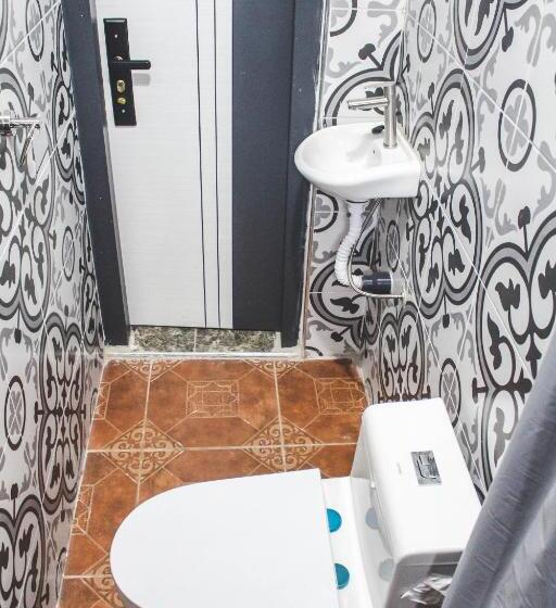 ホテル High Level Apartment