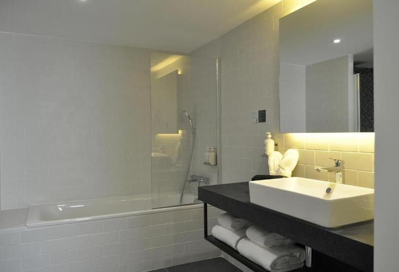 هتل Holiday Inn   Bordeaux Merignac, An Ihg