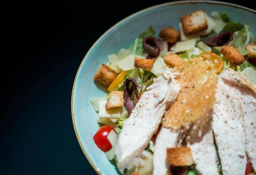 هتل Holiday Inn   Bordeaux Merignac, An Ihg