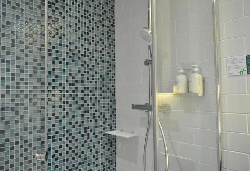 هتل Holiday Inn   Bordeaux Merignac, An Ihg