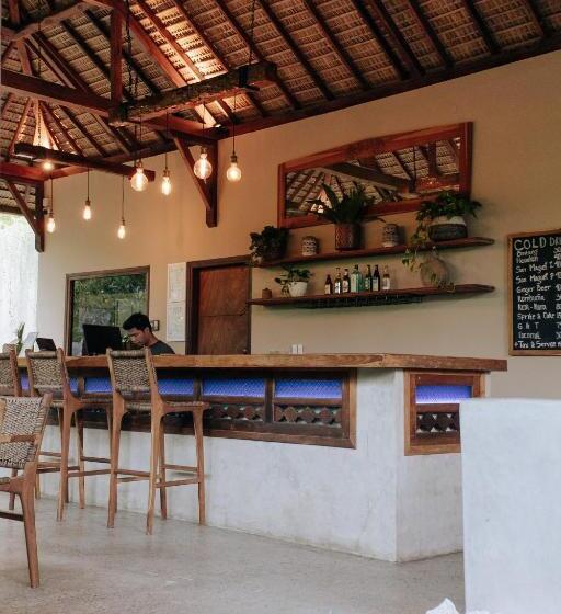 בית מלון כפרי Jati Kuta Lombok