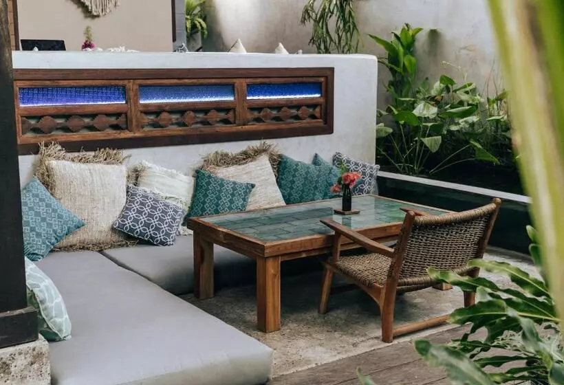 ホテル Jati Kuta Lombok