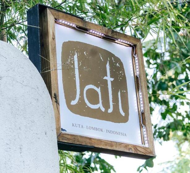 בית מלון כפרי Jati Kuta Lombok