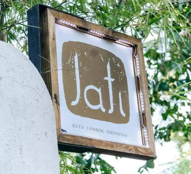 ホテル Jati Kuta Lombok