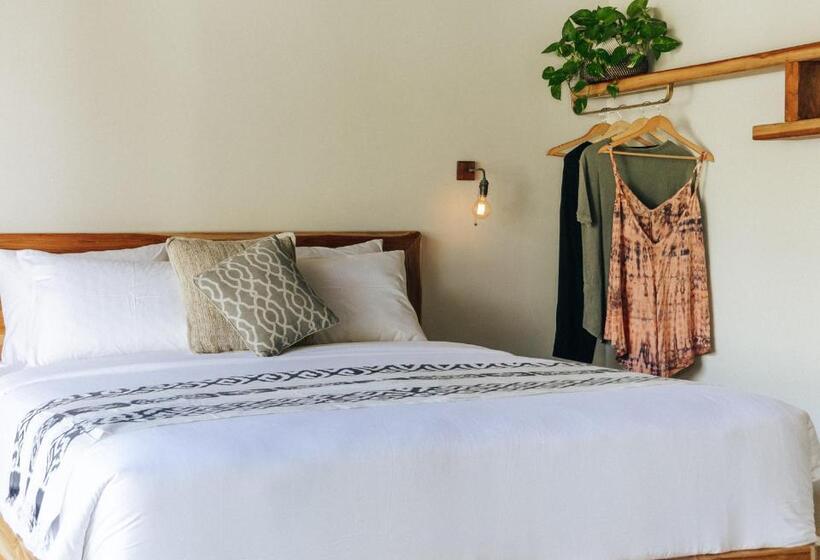 בית מלון כפרי Jati Kuta Lombok