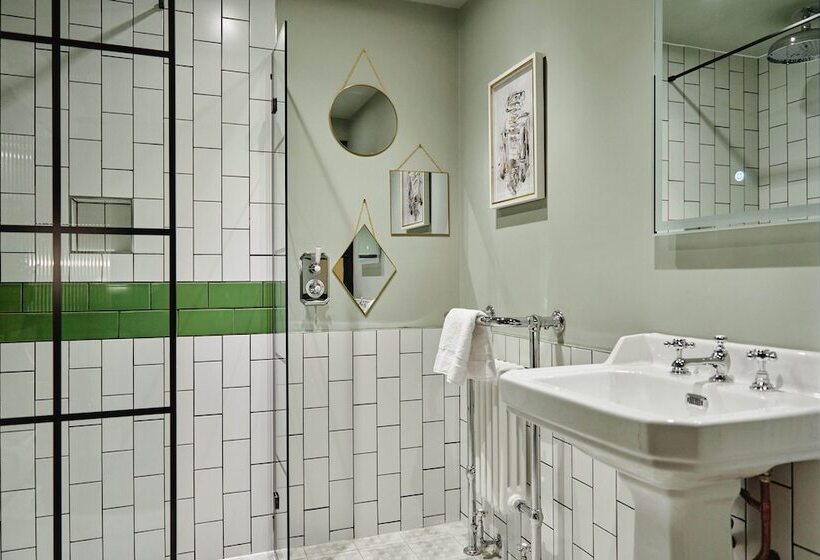 Отель Kings Arms