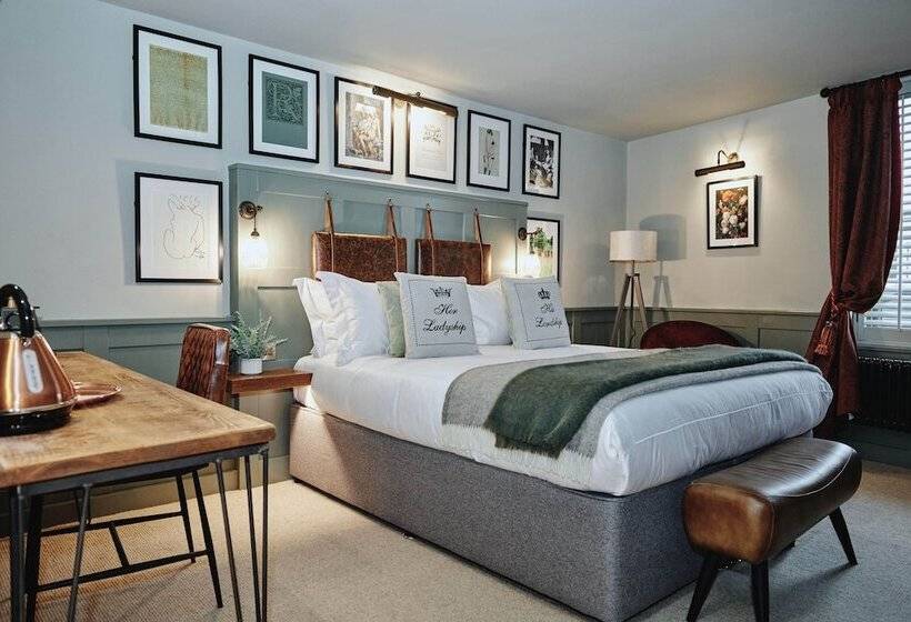 Отель Kings Arms