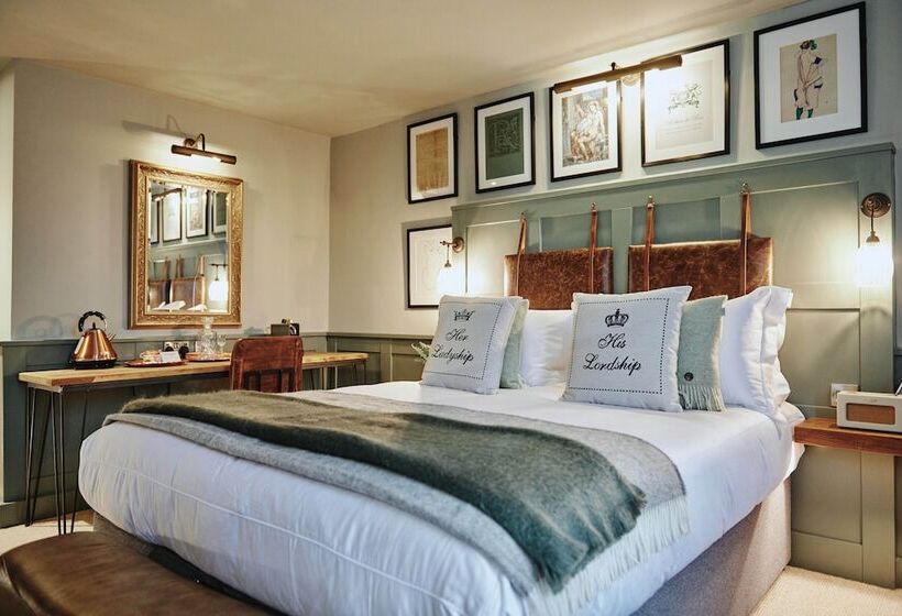 Отель Kings Arms