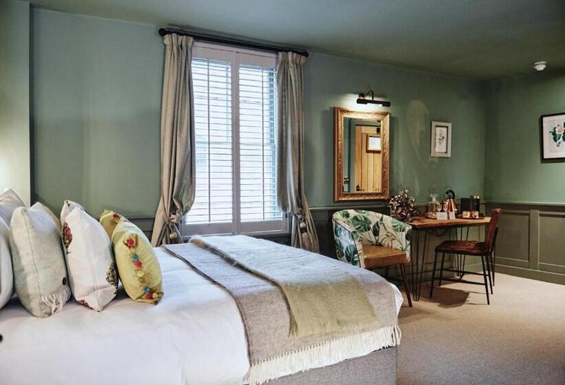 Отель Kings Arms