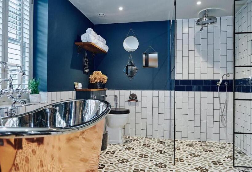 Отель Kings Arms