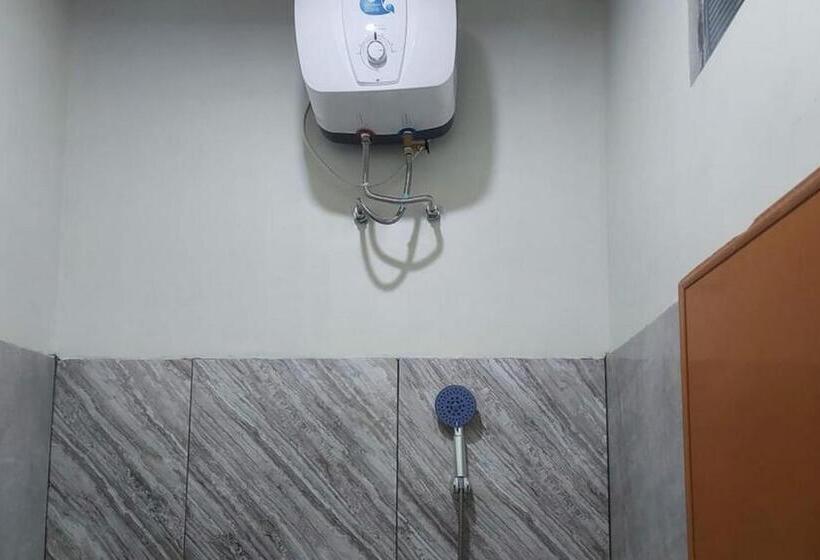 فندق Koolkost @ Jalan Tirto Agung