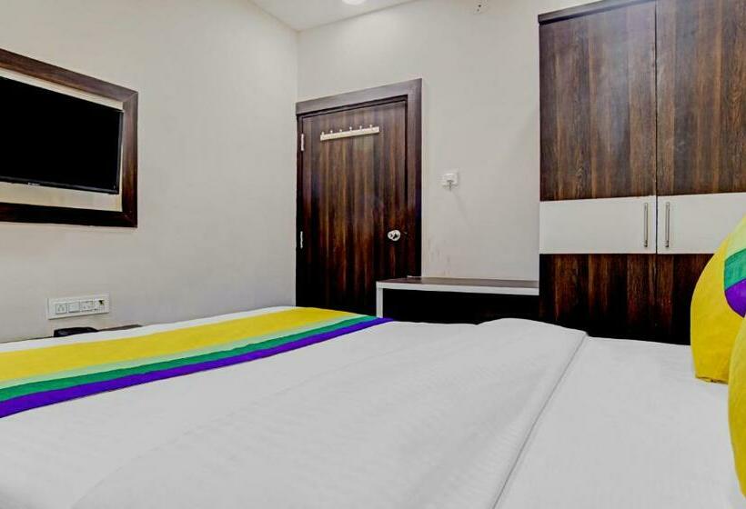 בית מלון כפרי Anand Shree,indore