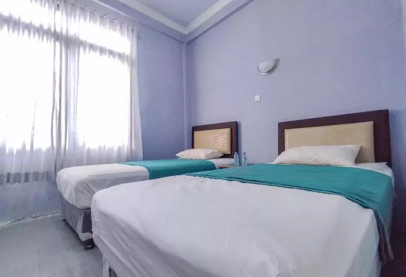 Hotelli Wisma Tulus Syariah Kebumen Mitra Reddoorz