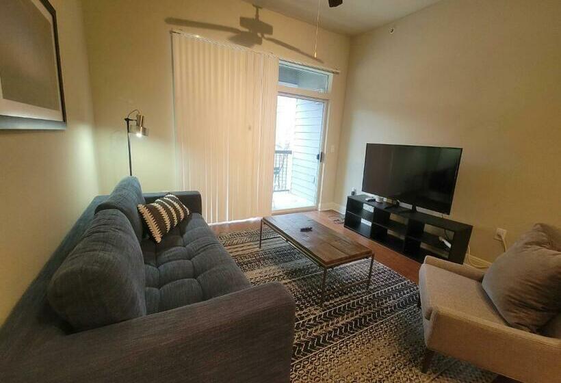 Locale At Sync Medical Center Houston