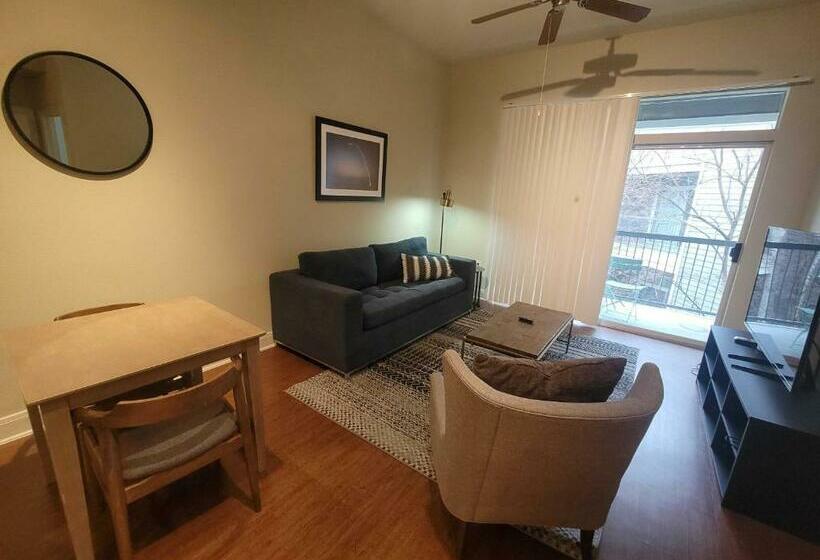 Locale At Sync Medical Center Houston