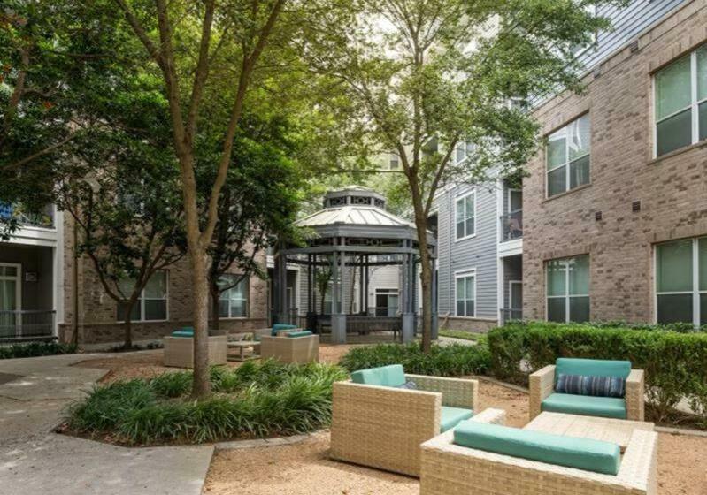 Locale At Sync Medical Center Houston