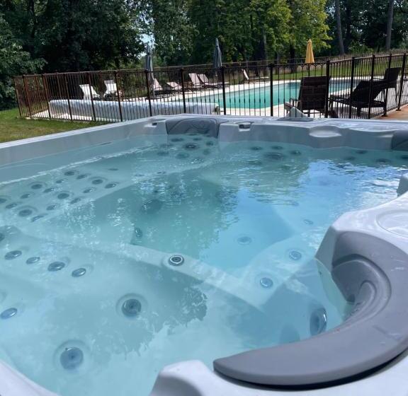 ペンション Château Le Fresne