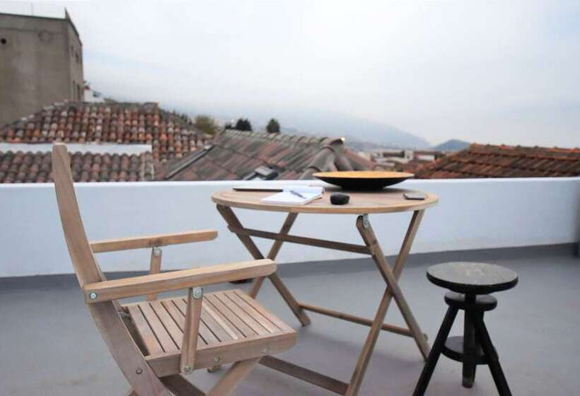 ペンション Gato Azul   Coliving