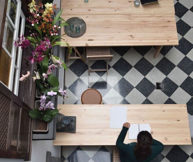 ペンション Gato Azul   Coliving