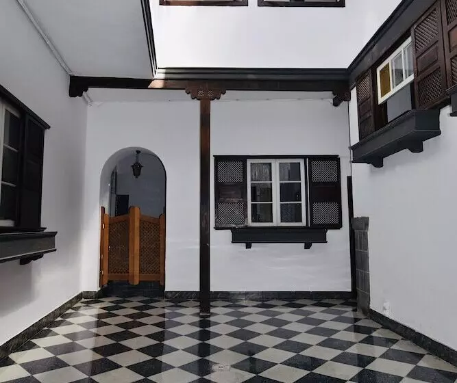 ペンション Gato Azul   Coliving