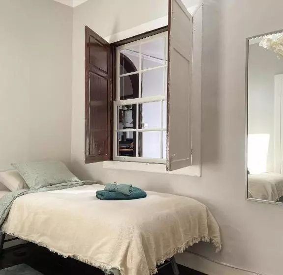 ペンション Gato Azul   Coliving