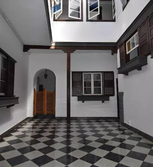 ペンション Gato Azul   Coliving