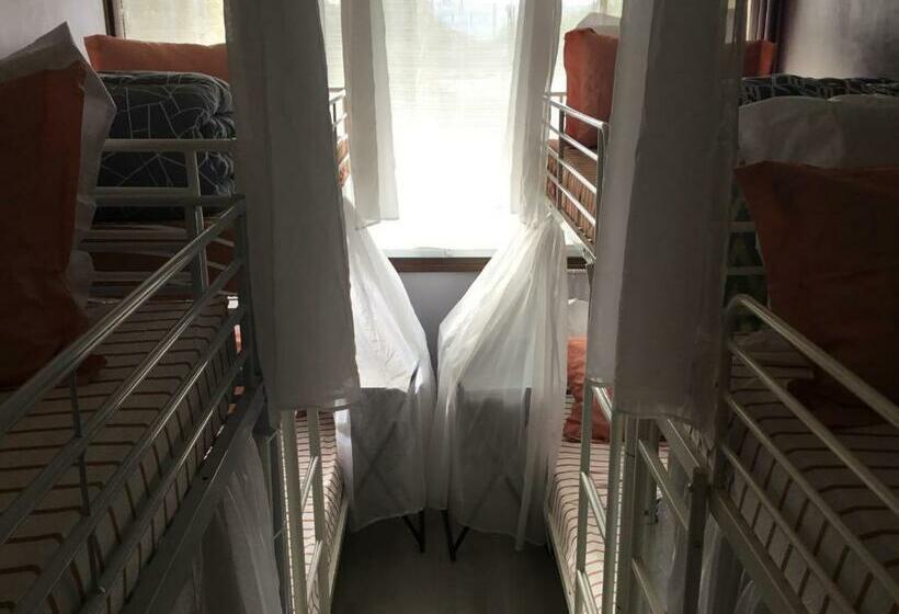 펜션 Just For Sleep Parisian Male Dorm Room Daily Stay From 20h To 10h Check In By Appointment Conta