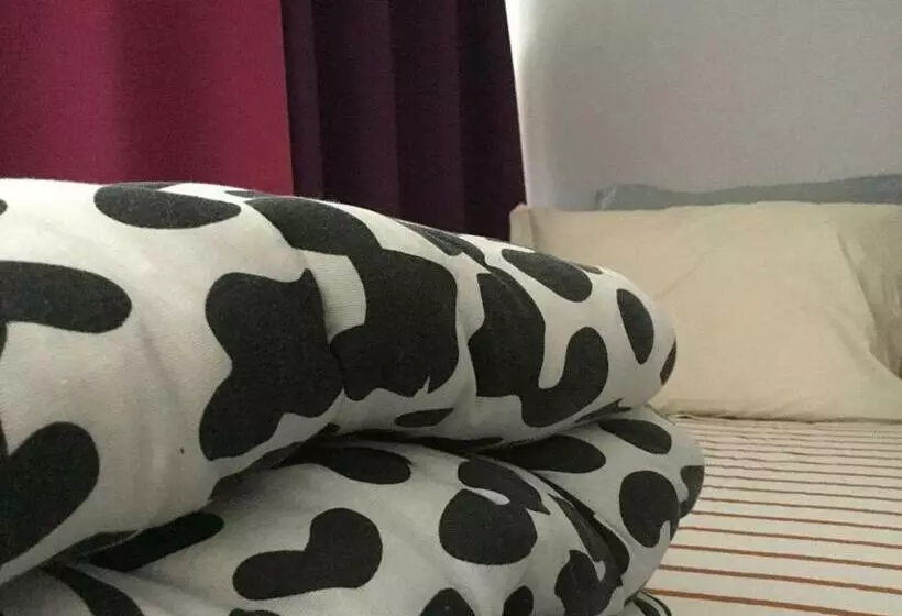ペンション Just For Sleep   Parisian Male Dorm Room  Daily Stay From 20h To 10h   Check In By Appointment Conta