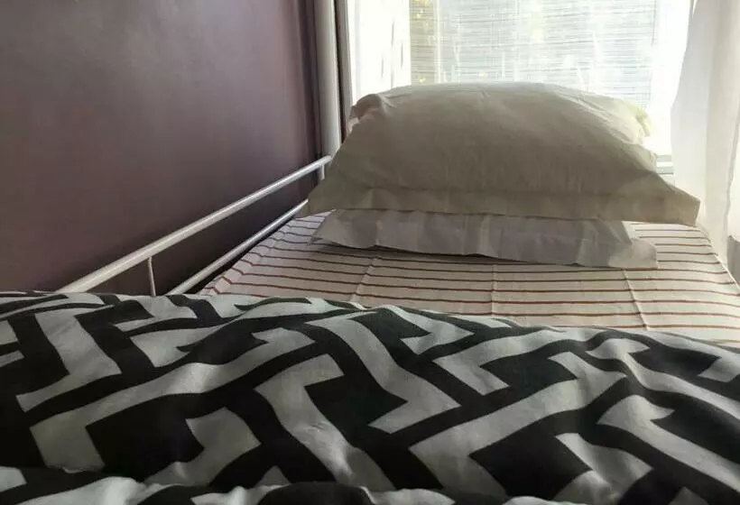 ペンション Just For Sleep   Parisian Male Dorm Room  Daily Stay From 20h To 10h   Check In By Appointment Conta