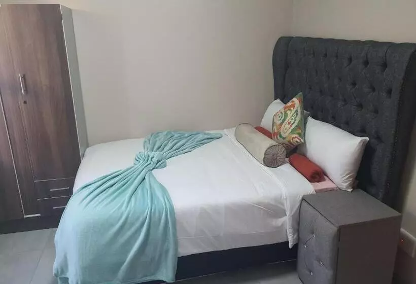 Majatalo Mabel Guesthouse