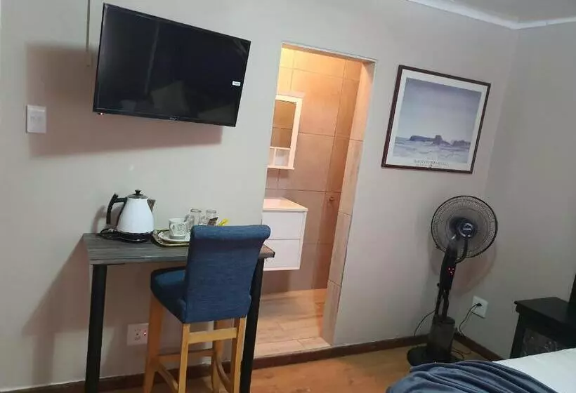 Majatalo Mabel Guesthouse