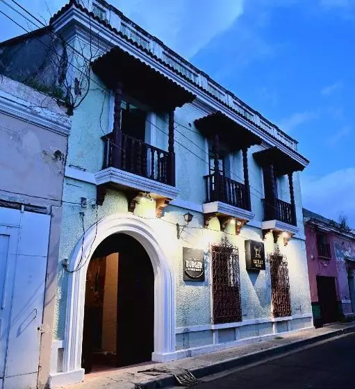 پانسیون Ricks Hostel Santa Ana