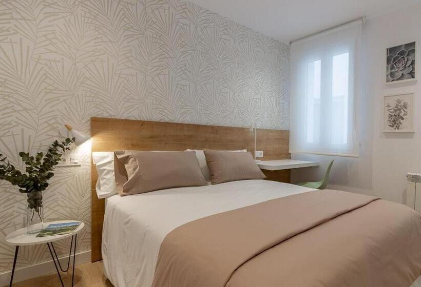 ペンション Room4you Oviedo By Asturias Holidays