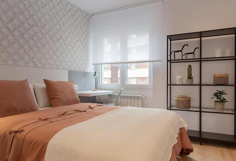 ペンション Room4you Oviedo By Asturias Holidays