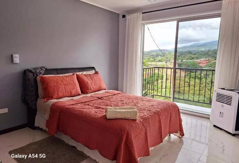 Retkeilymaja Victoria House