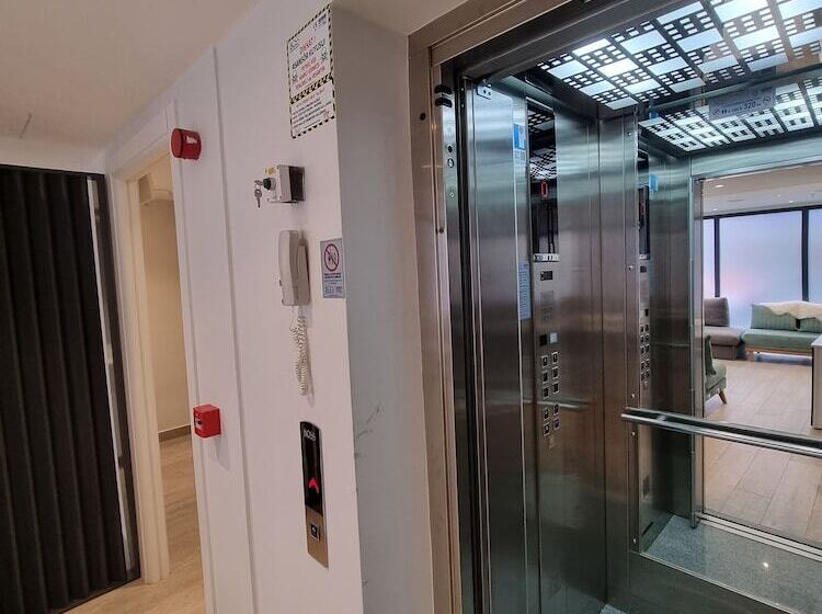 ユースホステル 10m2