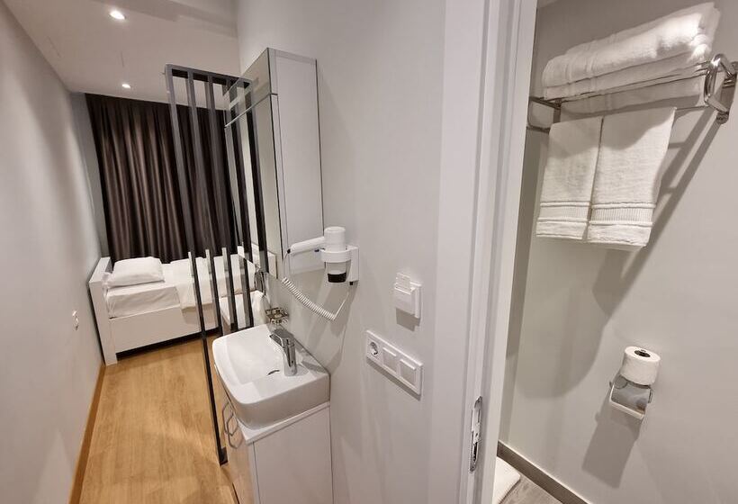 ユースホステル 10m2