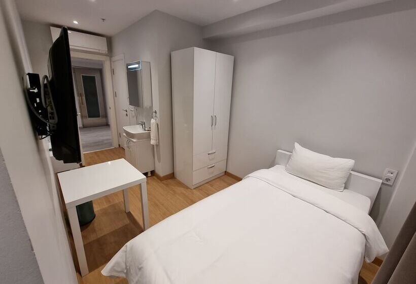 ユースホステル 10m2