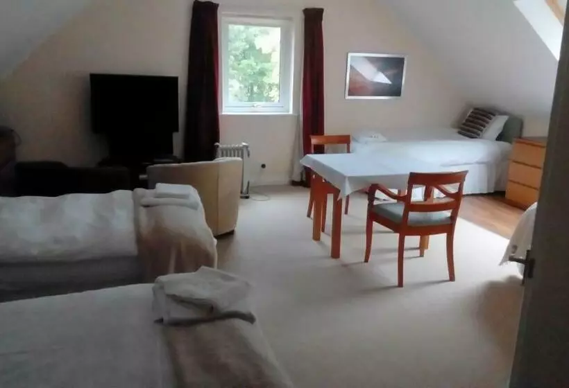 Aamiaismajoitus (B&B) Bluebell Cottage