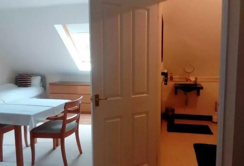 Aamiaismajoitus (B&B) Bluebell Cottage