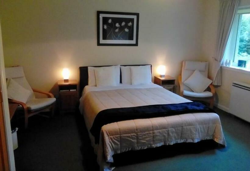 تختخواب و صبحانه Bluebell Cottage