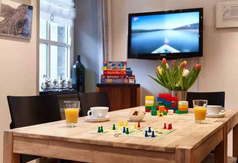 ベッドアンドブレックファースト Ferienhaus Zenz   Gästezimmer Im Winzerhaus