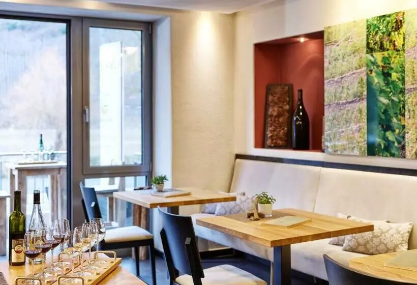 ベッドアンドブレックファースト Ferienhaus Zenz   Gästezimmer Im Winzerhaus