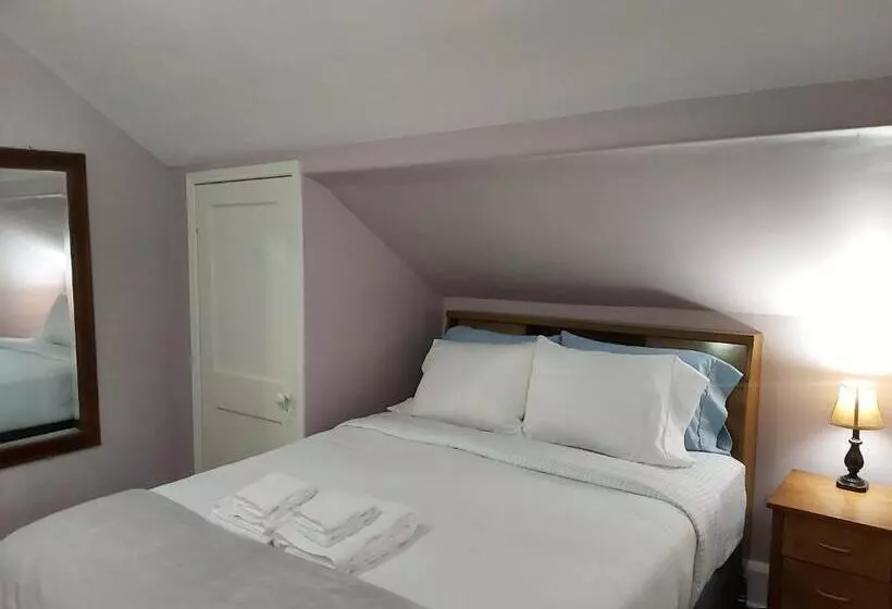 Blue Spruce B&b Muskoka