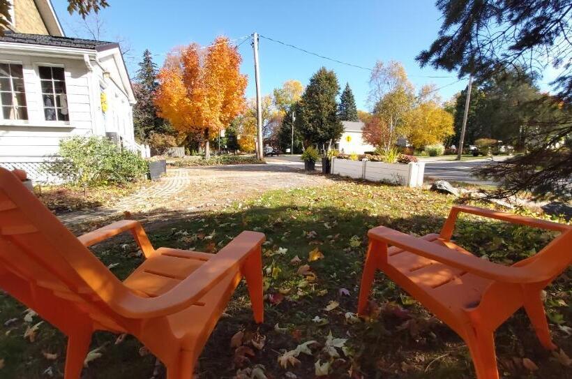 Blue Spruce B&b Muskoka