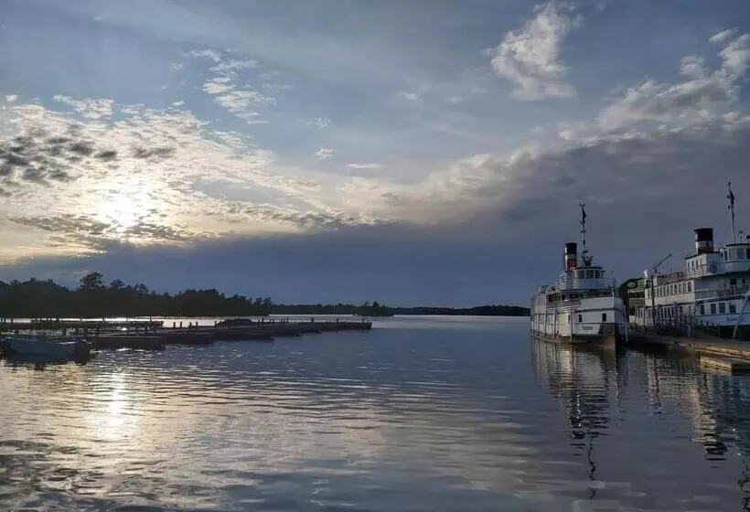 Blue Spruce B&b Muskoka