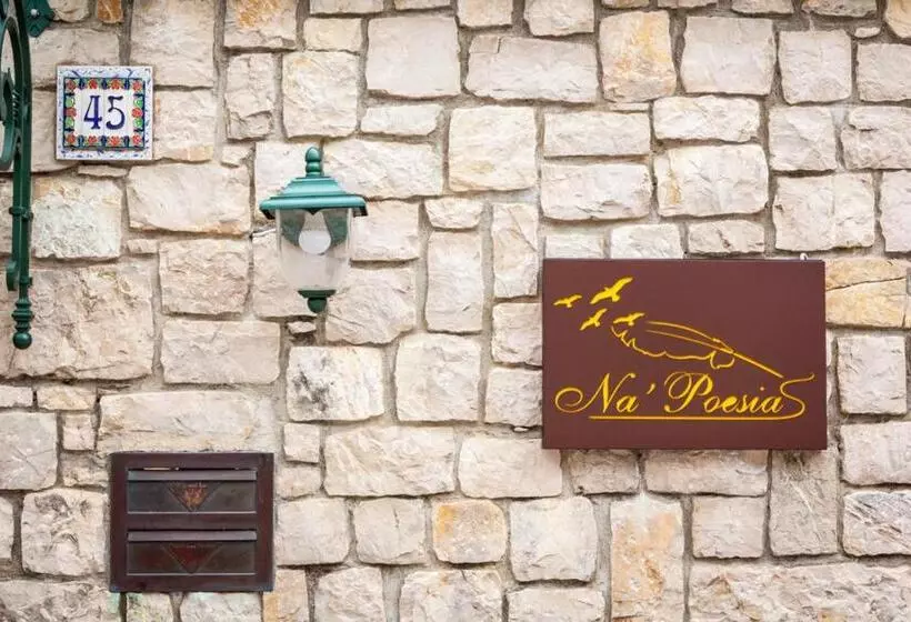 Na  Poesia B&b Di Charme