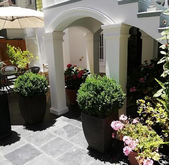 Pensão Belle Epoque Hostal