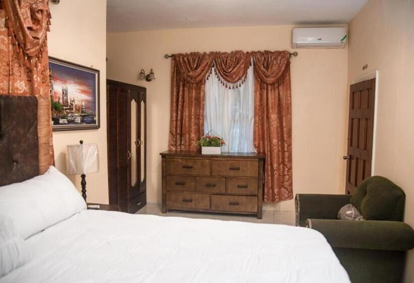 پانسیون Dela De Rose Guest House Negril Jamaica