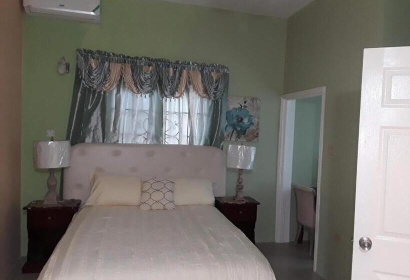 پانسیون Dela De Rose Guest House Negril Jamaica